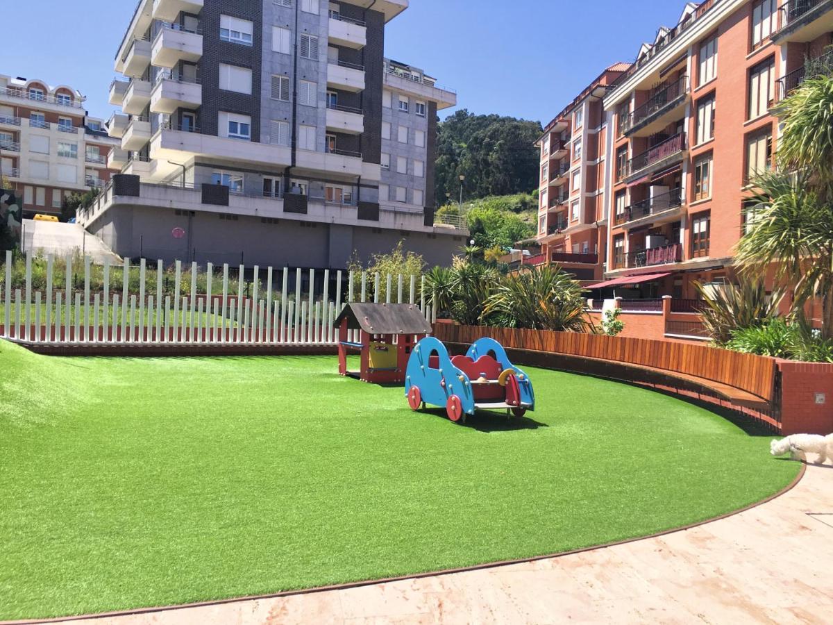Castro Holidays - Centrico Piscina Urbanizacion Garaje Gratis Castro Urdiales Exteriör bild